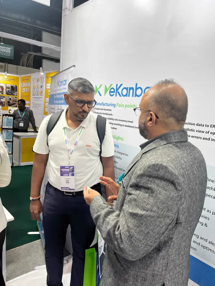 VeKanban team at Automation Expo 2025, photo 3